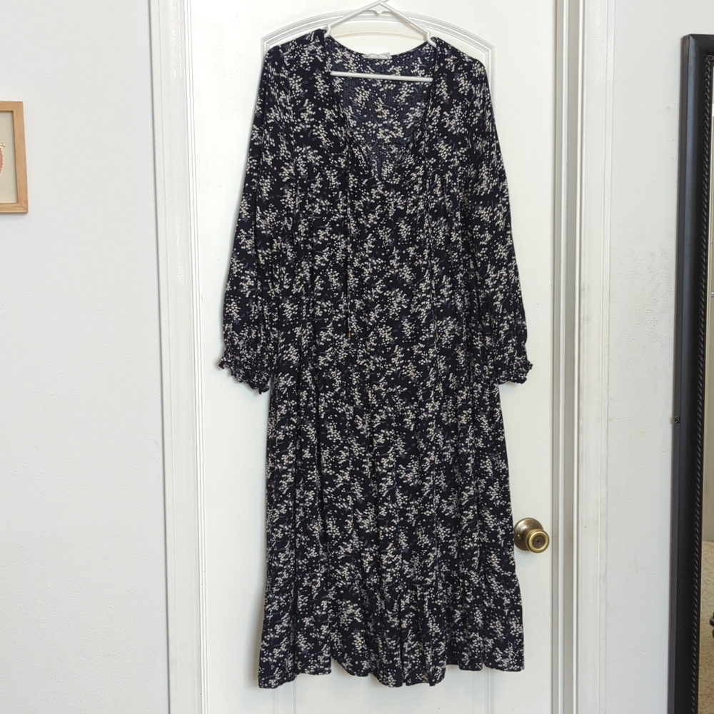 Carly Jean Los Angeles CJLA Laura Navy and White Floral Midi Dress size XL